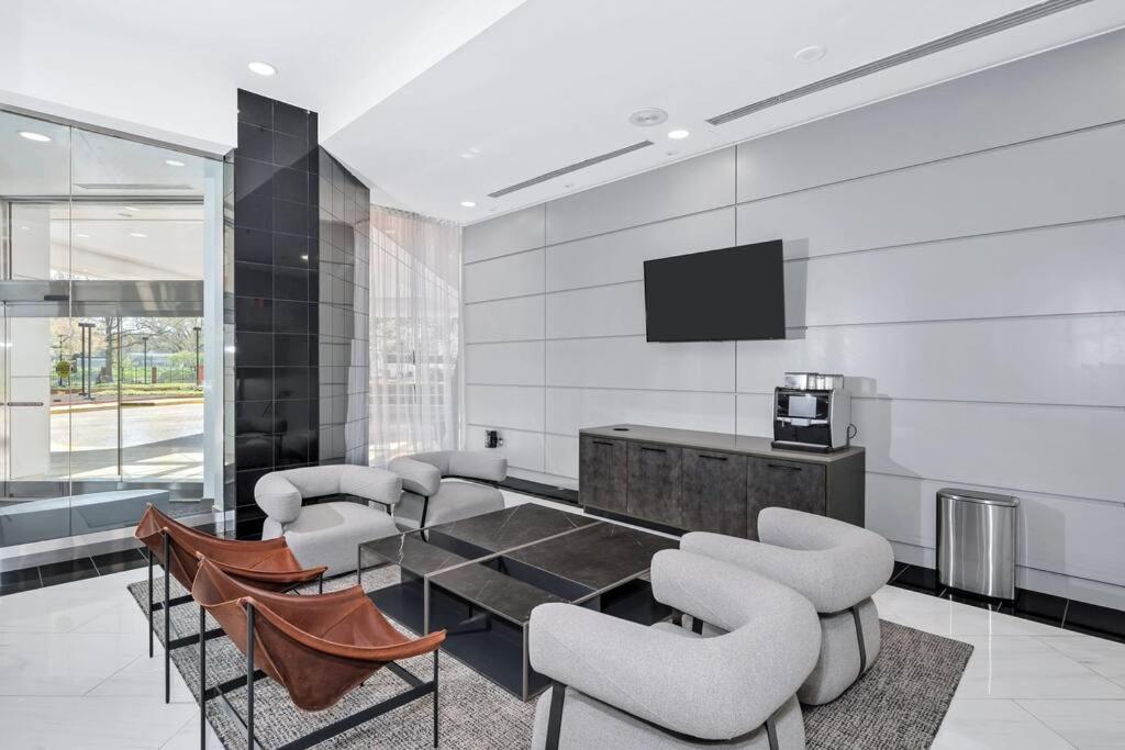 Incredible Apartment With Rooftop In Pentagon City Arlington Zewnętrze zdjęcie