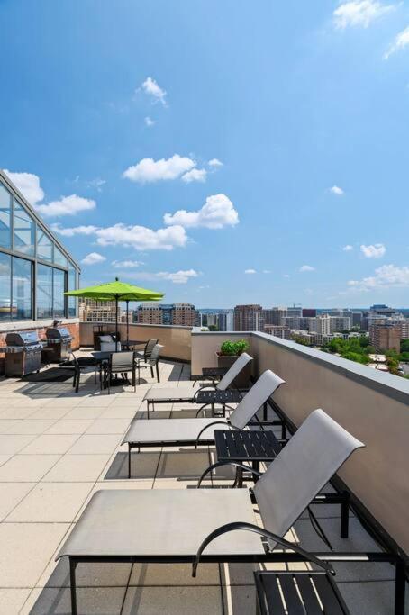 Incredible Apartment With Rooftop In Pentagon City Arlington Zewnętrze zdjęcie
